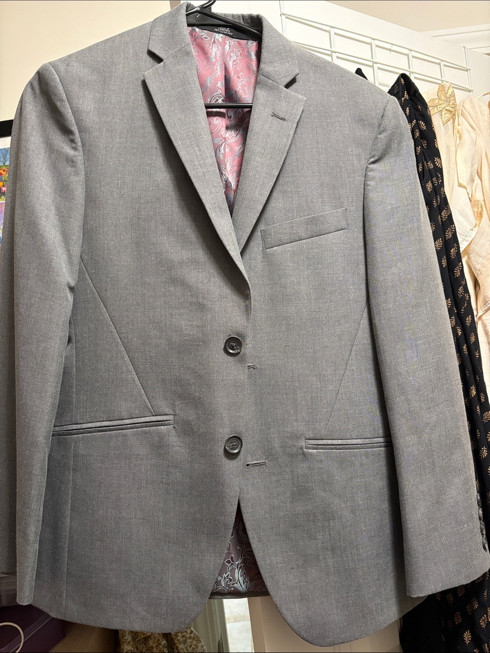 Haggar Men's Light Gray Two-Button Blazer with Pink Paisley Lining